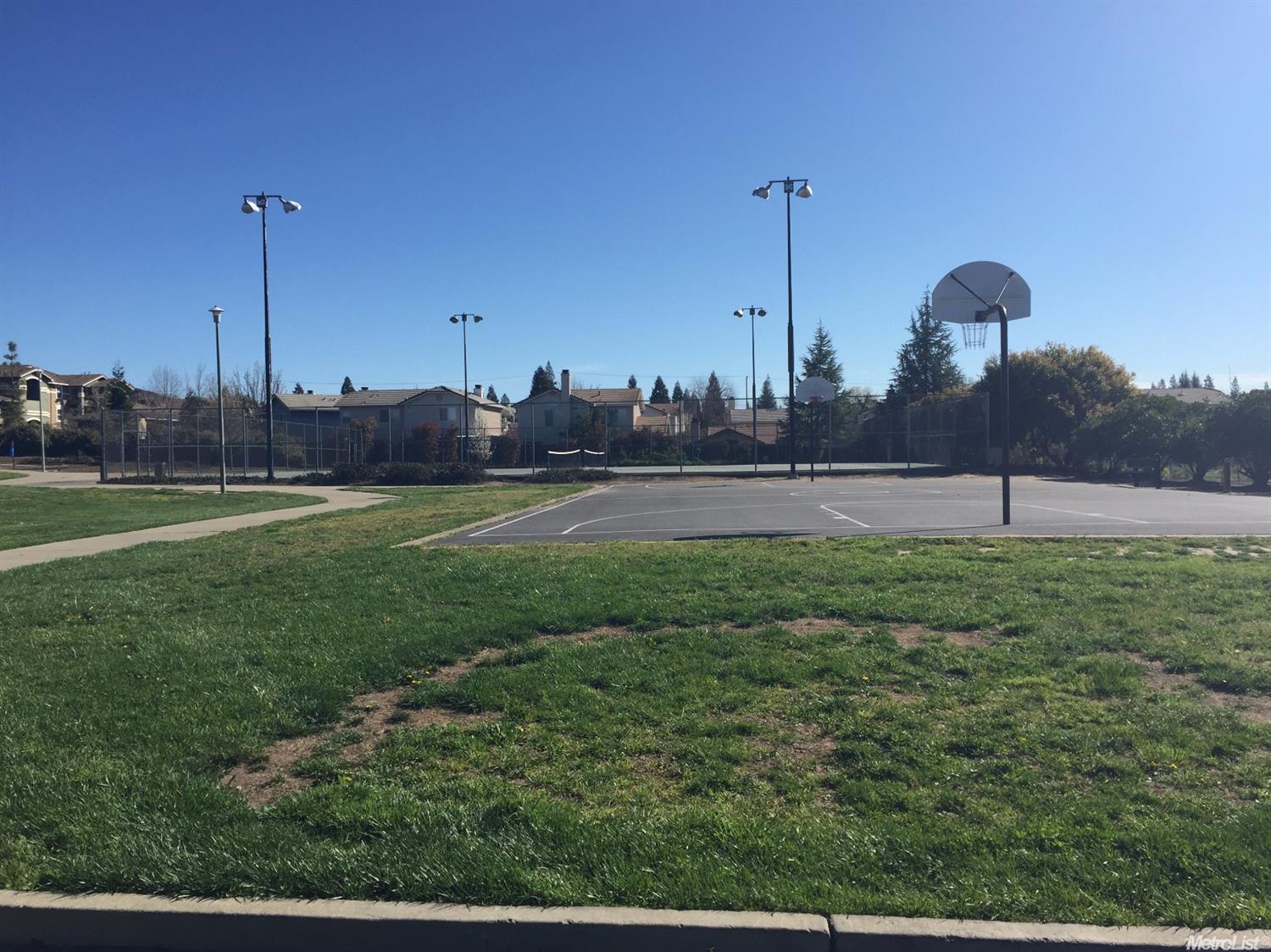 8139 Deer Spring Cir, Antelope, CA 95843 photo 24