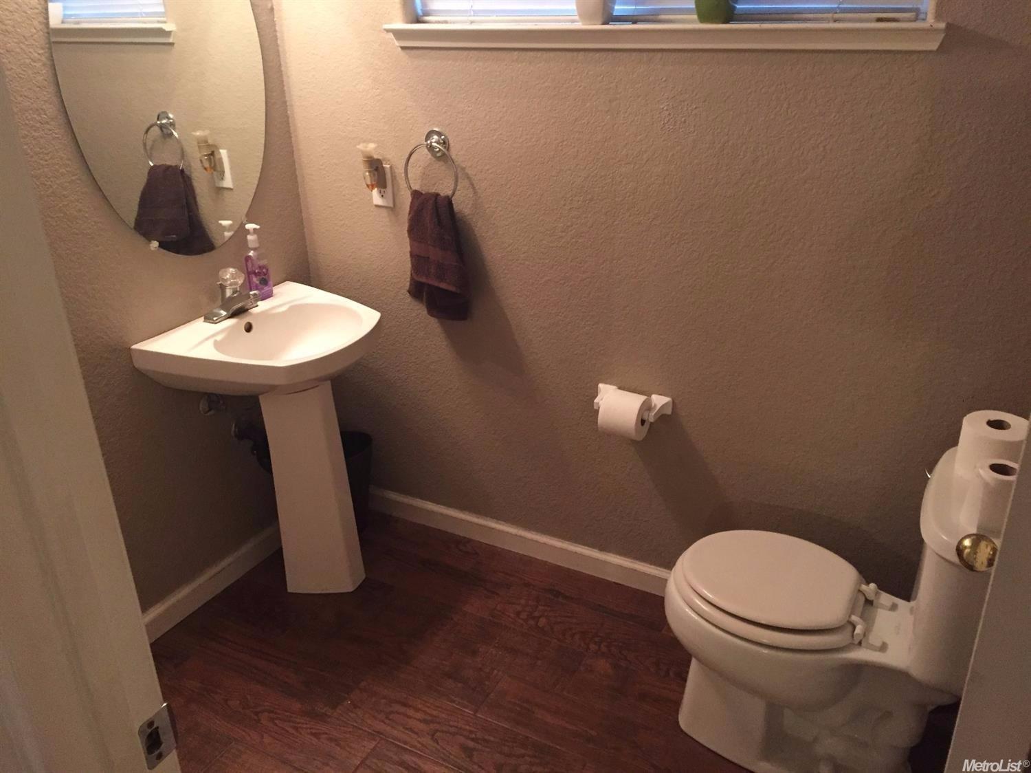 8139 Deer Spring Cir, Antelope, CA 95843 photo 3