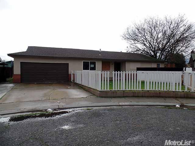1012 Raube Ct, Modesto, CA 95351 photo 1