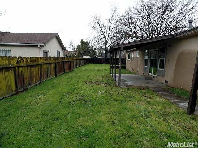 1012 Raube Ct, Modesto, CA 95351 photo 23