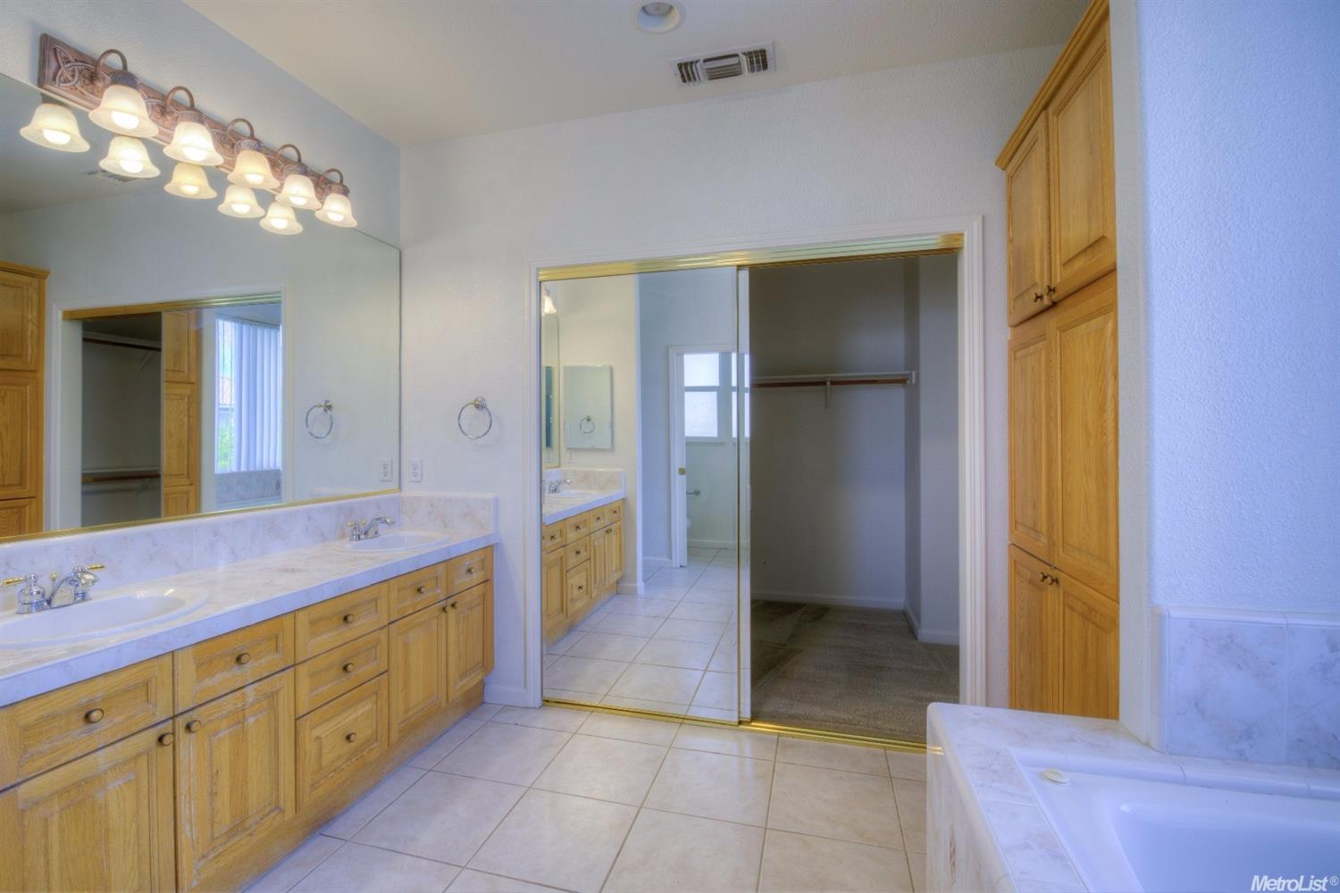 4005 Cortona Dr, Modesto, CA 95356 photo 16