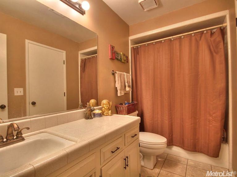 2820 Scenic Dr, Modesto, CA 95355 photo 8