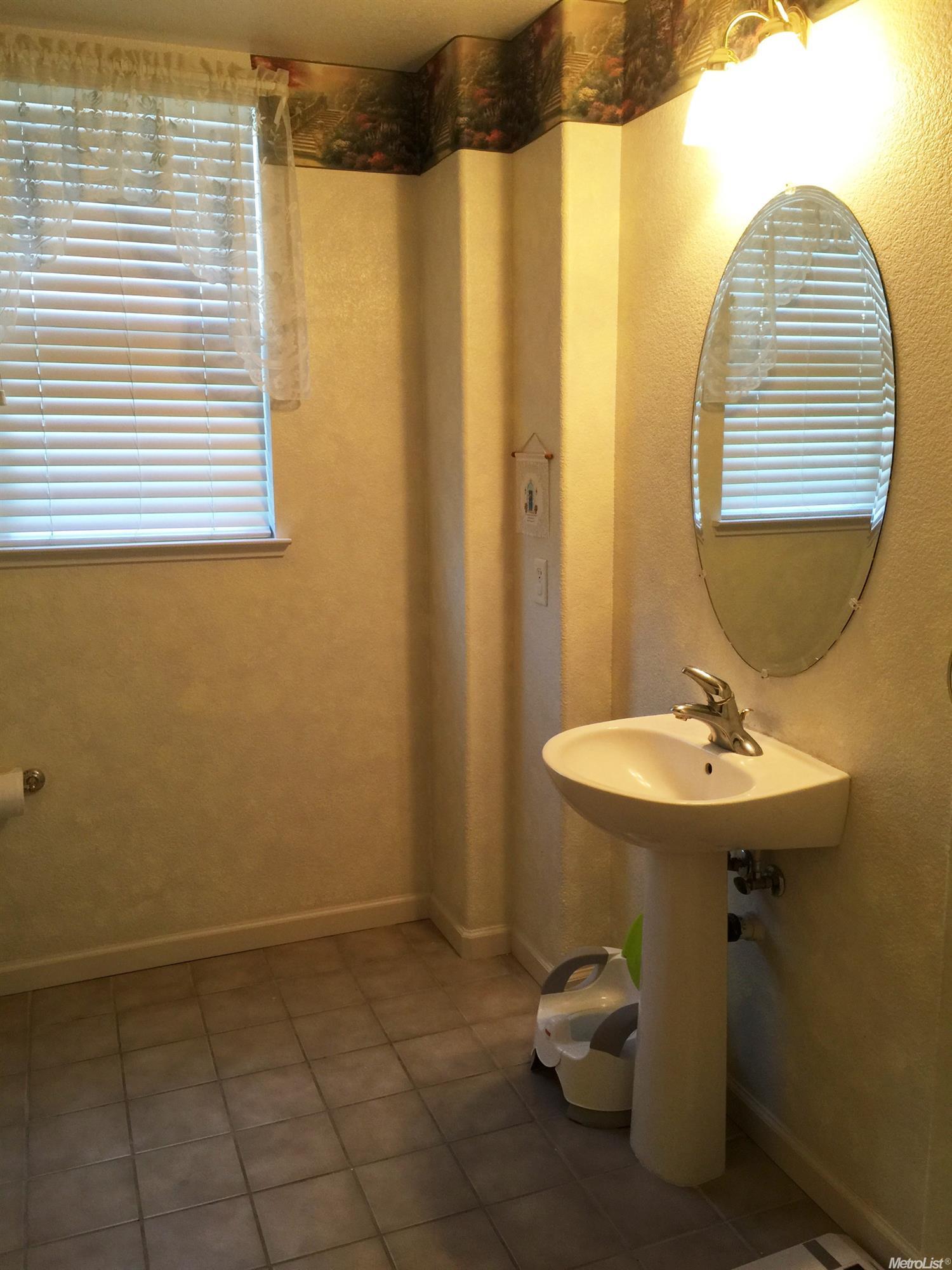 8504 Arrowroot Cir, Antelope, CA 95843 photo 7