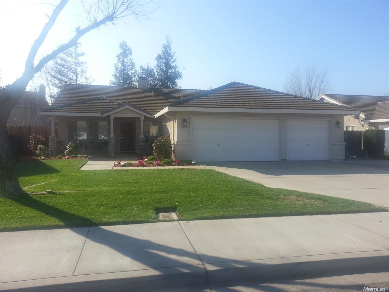 344 W Boesch Dr, Ripon, CA 95366 photo 1
