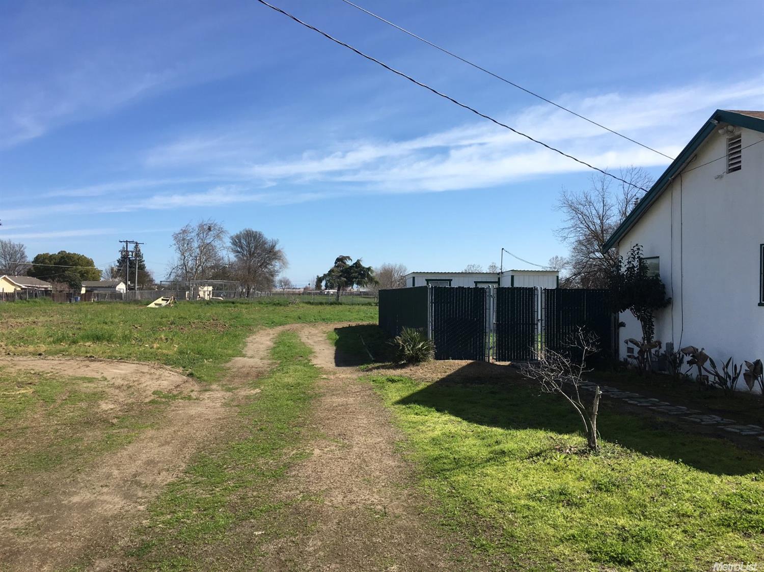 440 Bothun Rd, Turlock, CA 95380 photo 2