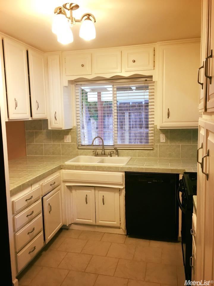 1201 Kara Ln, Modesto, CA 95355 photo 5