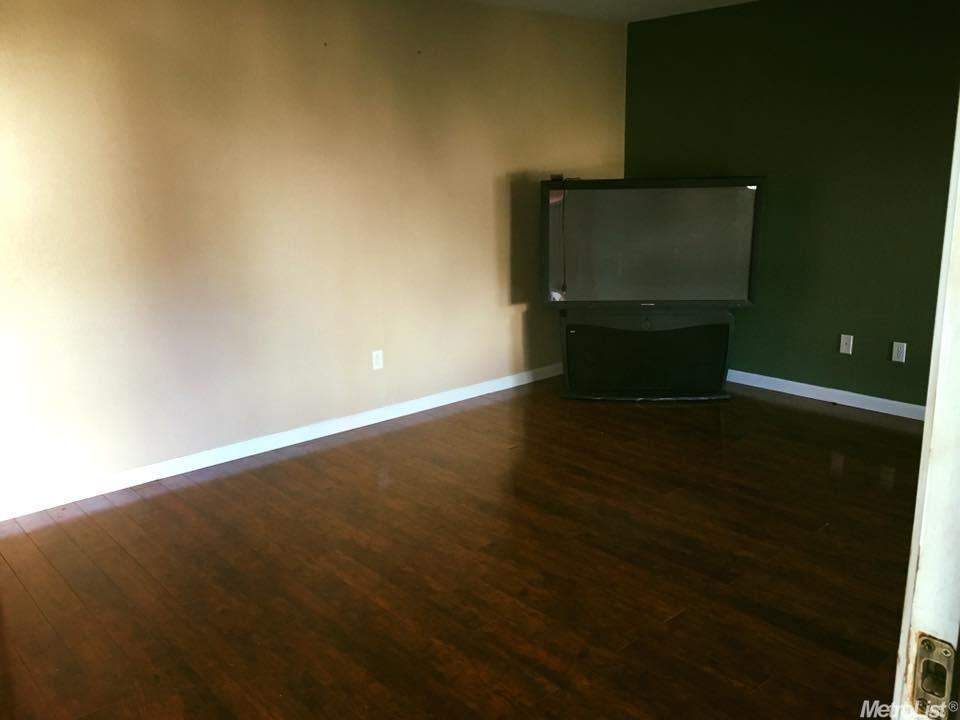 1201 Kara Ln, Modesto, CA 95355 photo 4