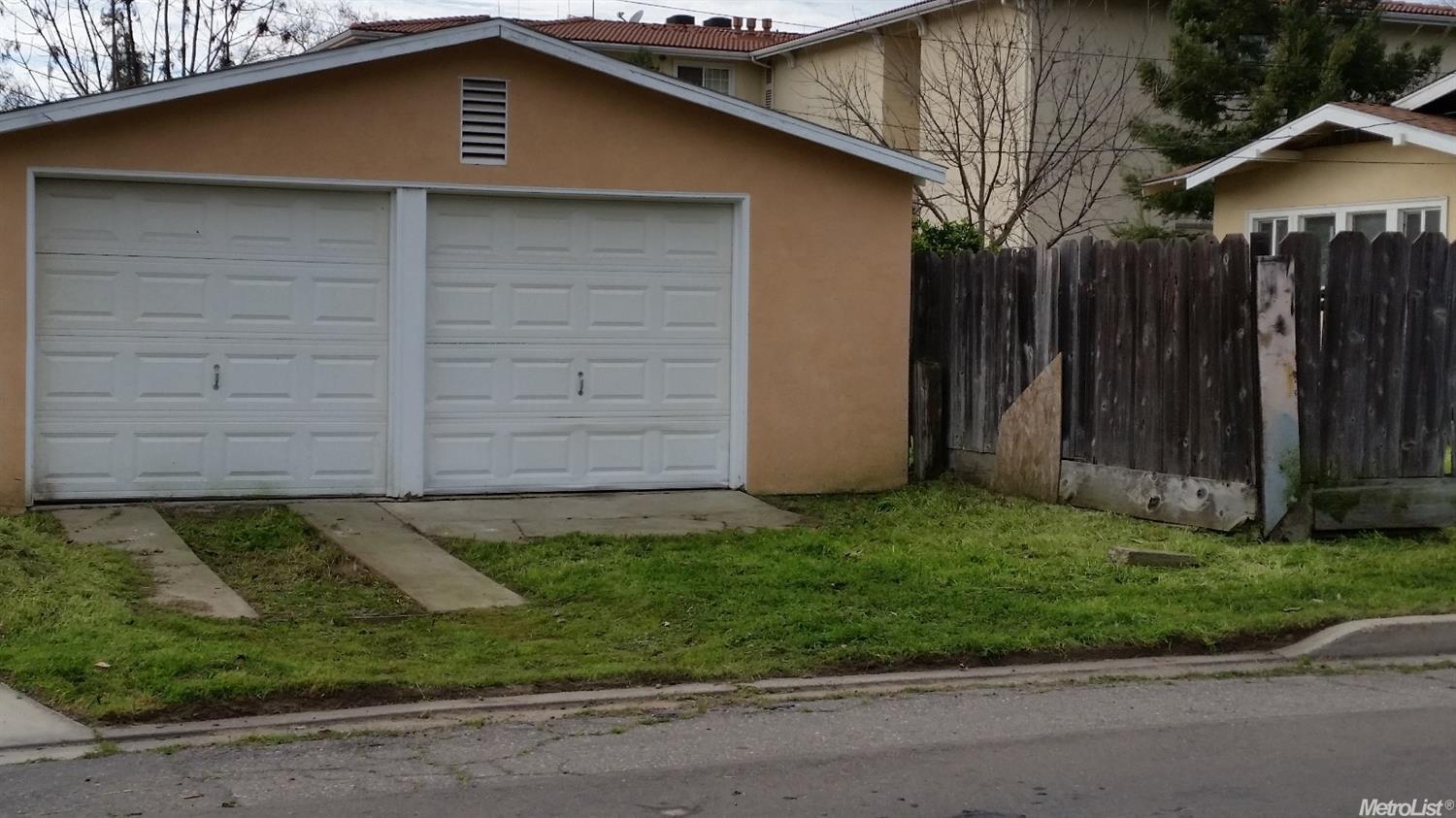 1392 E Canal Dr, Turlock, CA 95380 photo 3