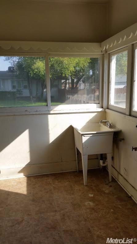1392 E Canal Dr, Turlock, CA 95380 photo 7