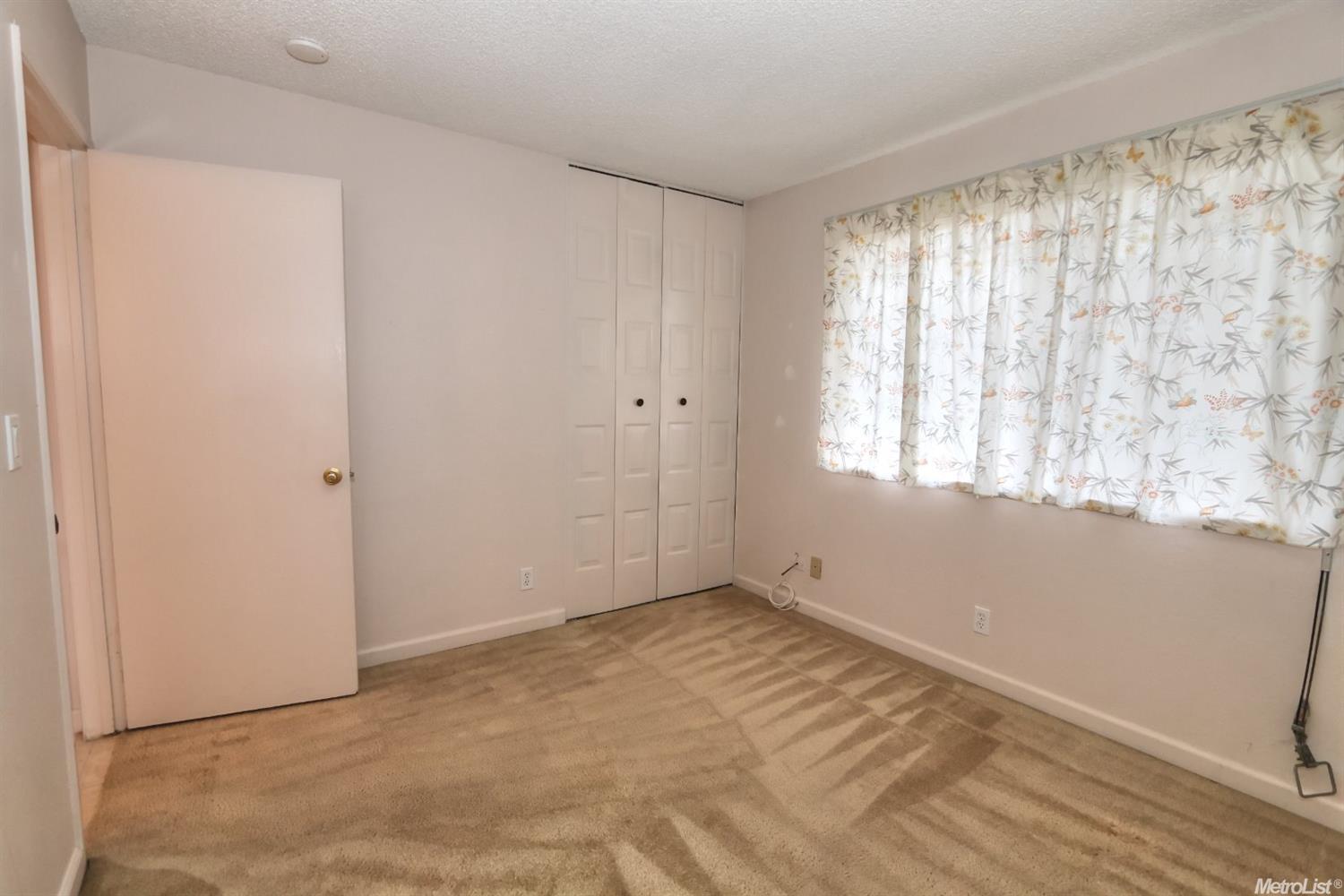 8417 Pyracantha Ct, Orangevale, CA 95662 photo 14