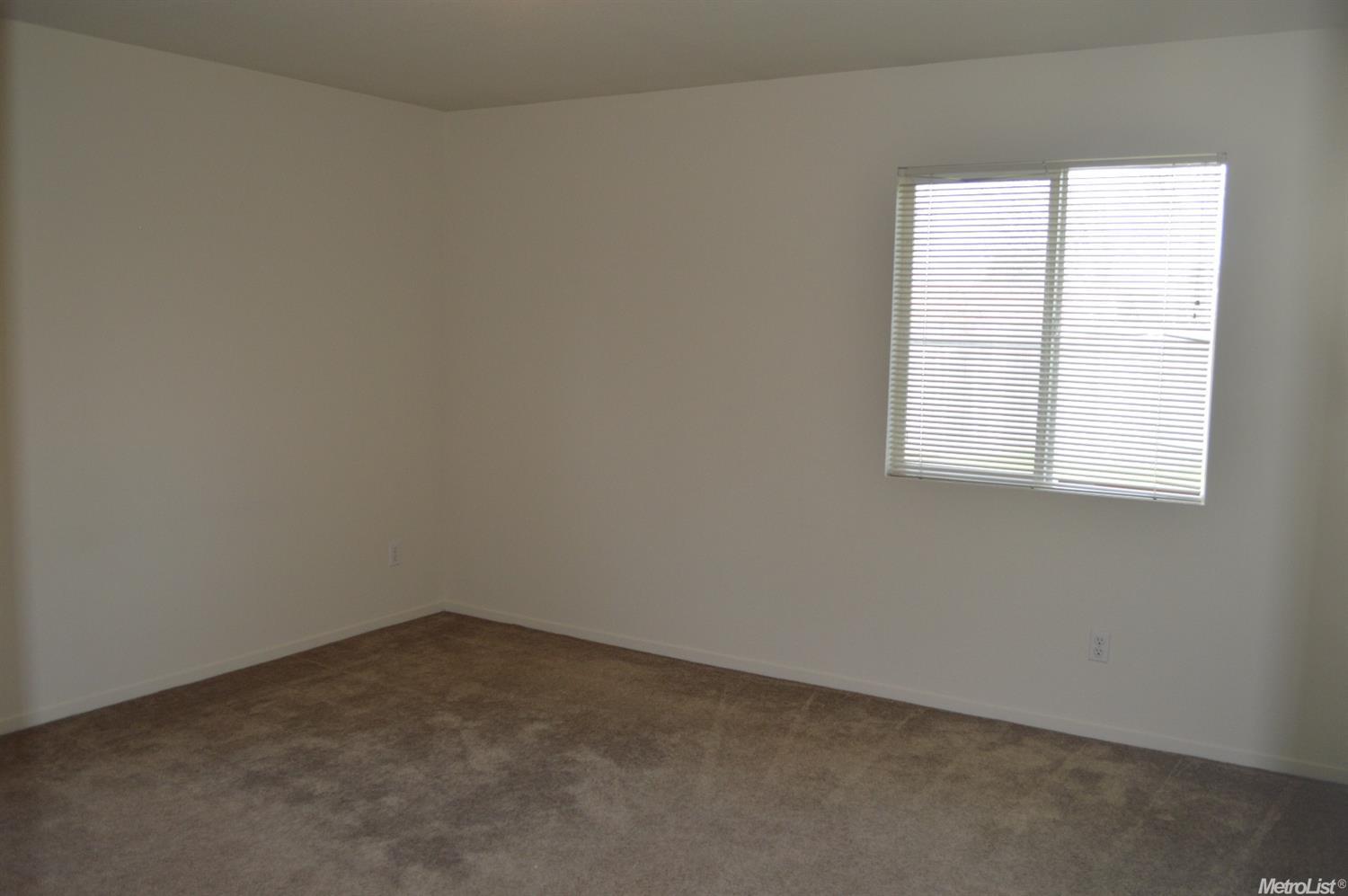 4252 Castleton Cir, Mather, CA 95655 photo 7