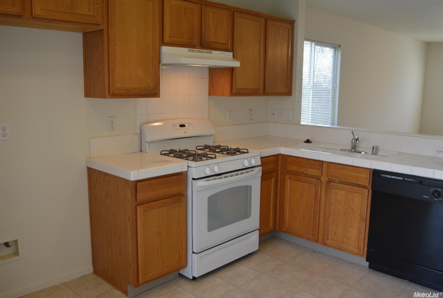 4252 Castleton Cir, Mather, CA 95655 photo 6