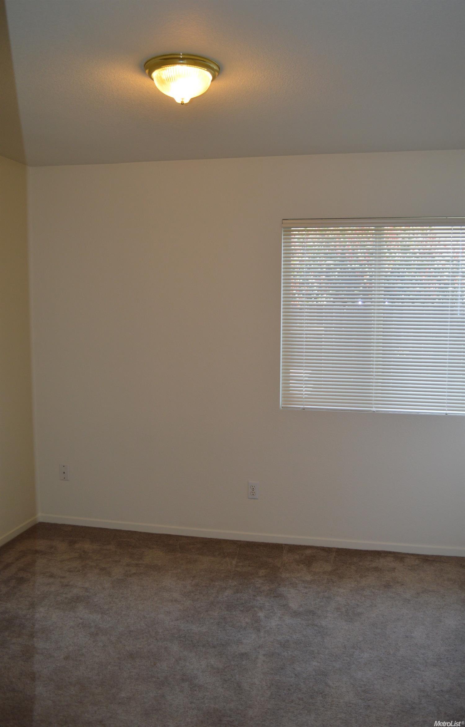 4252 Castleton Cir, Mather, CA 95655 photo 11