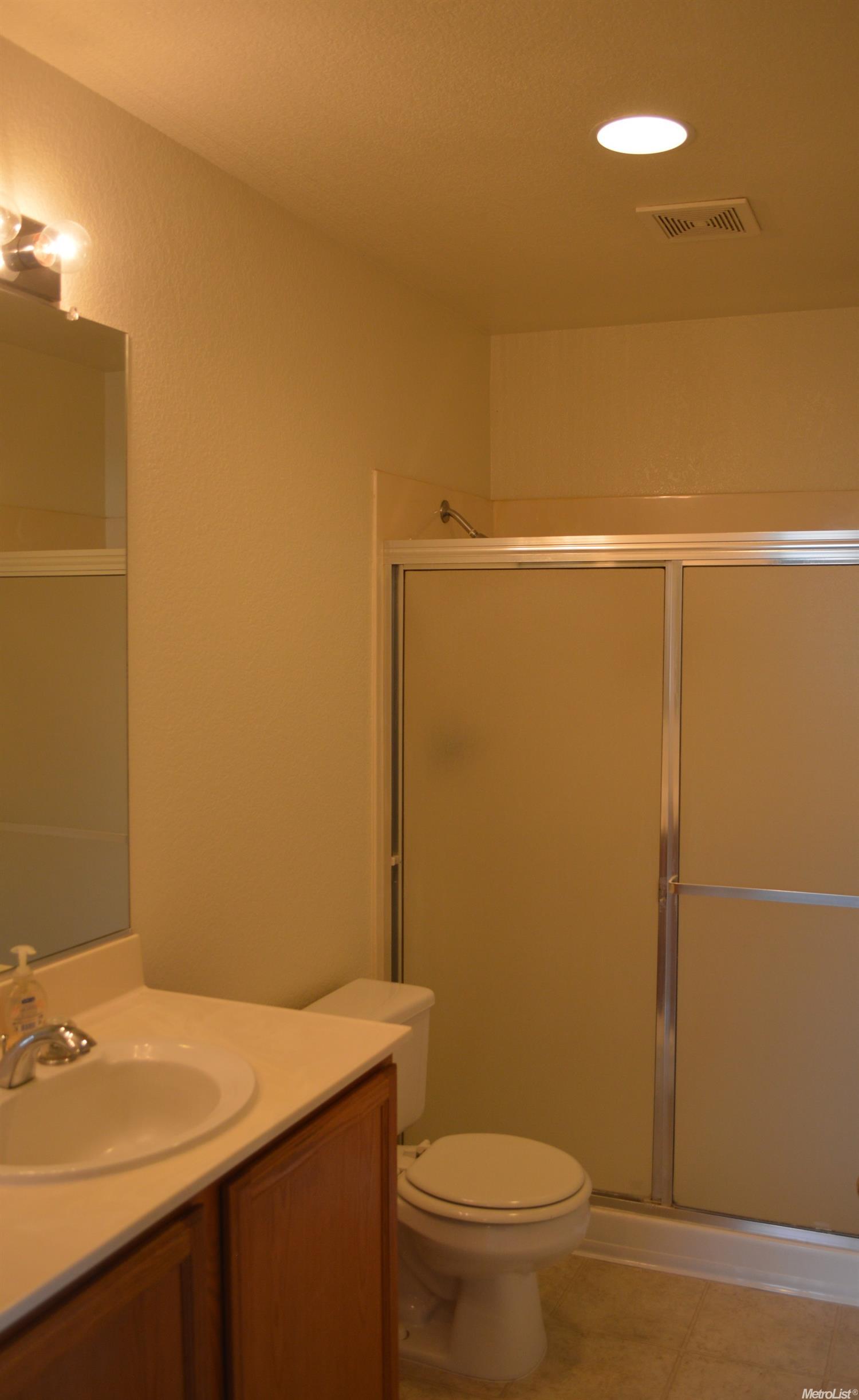 4252 Castleton Cir, Mather, CA 95655 photo 9