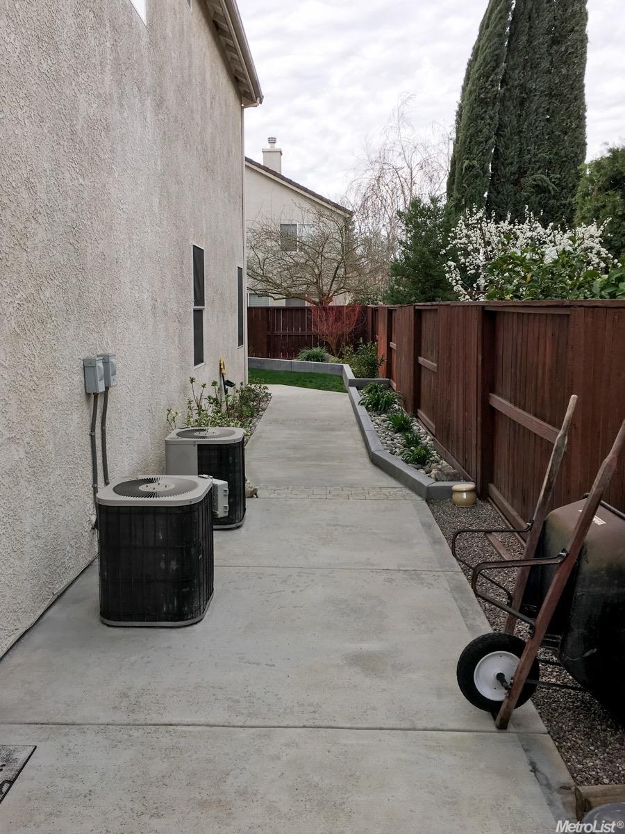 4209 Front Ct, Modesto, CA 95356 photo 21