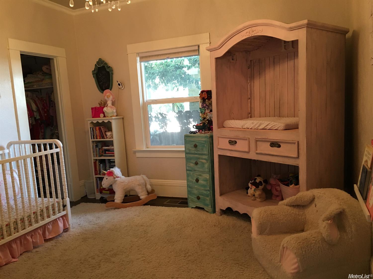 210 Hackberry Ave, Modesto, CA 95354 photo 9