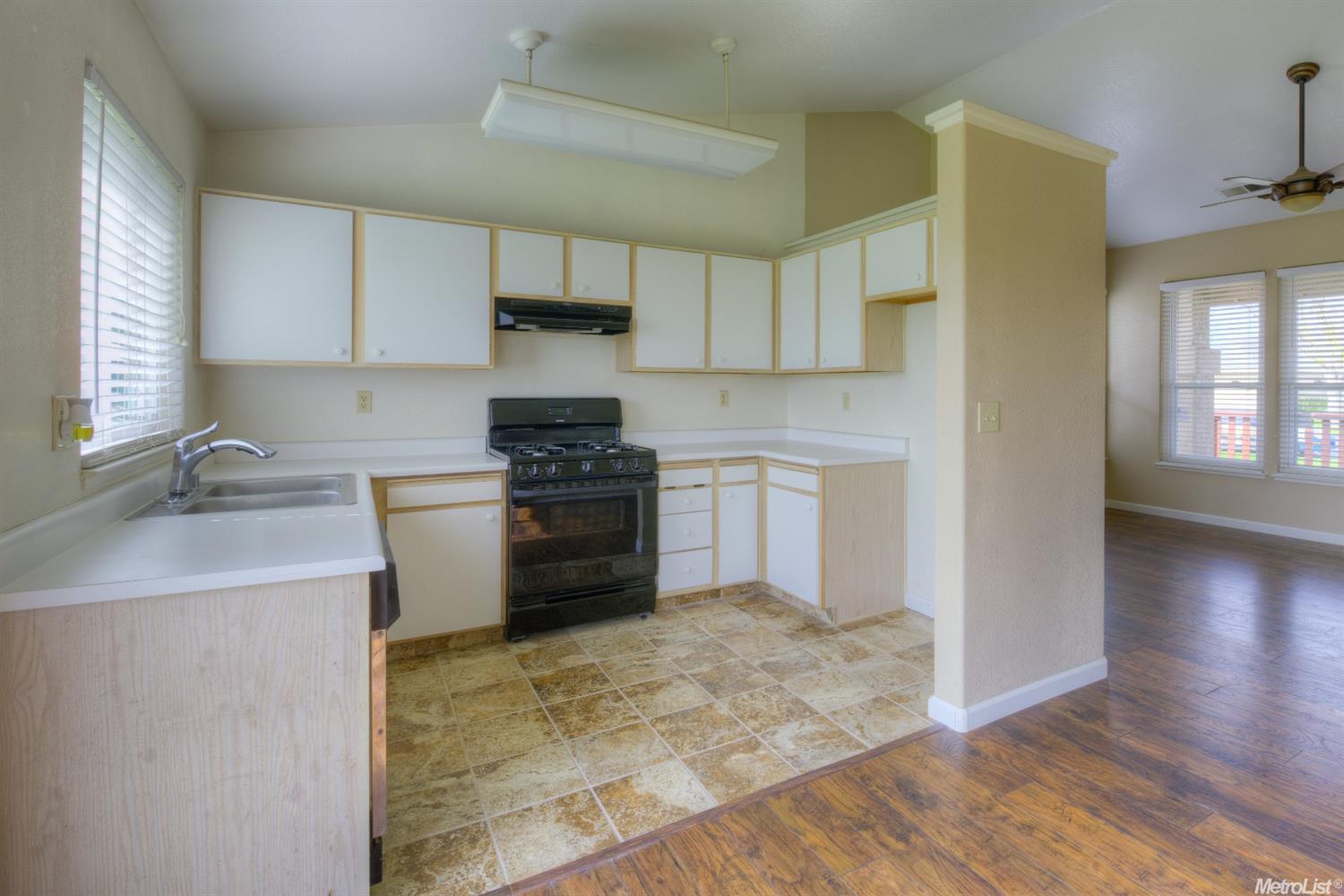 1312 Cribari Dr, Modesto, CA 95358 photo 7