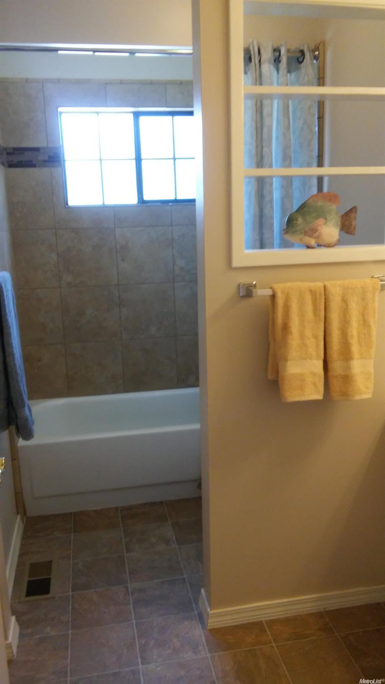 205 Tokay Ave, Modesto, CA 95350 photo 14