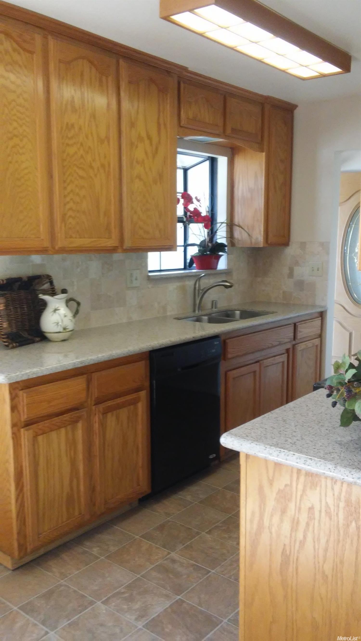 205 Tokay Ave, Modesto, CA 95350 photo 3