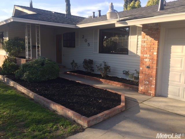 205 Tokay Ave, Modesto, CA 95350 photo 2