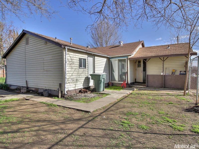 8521 Stakes St, Patterson, CA 95363 photo 5