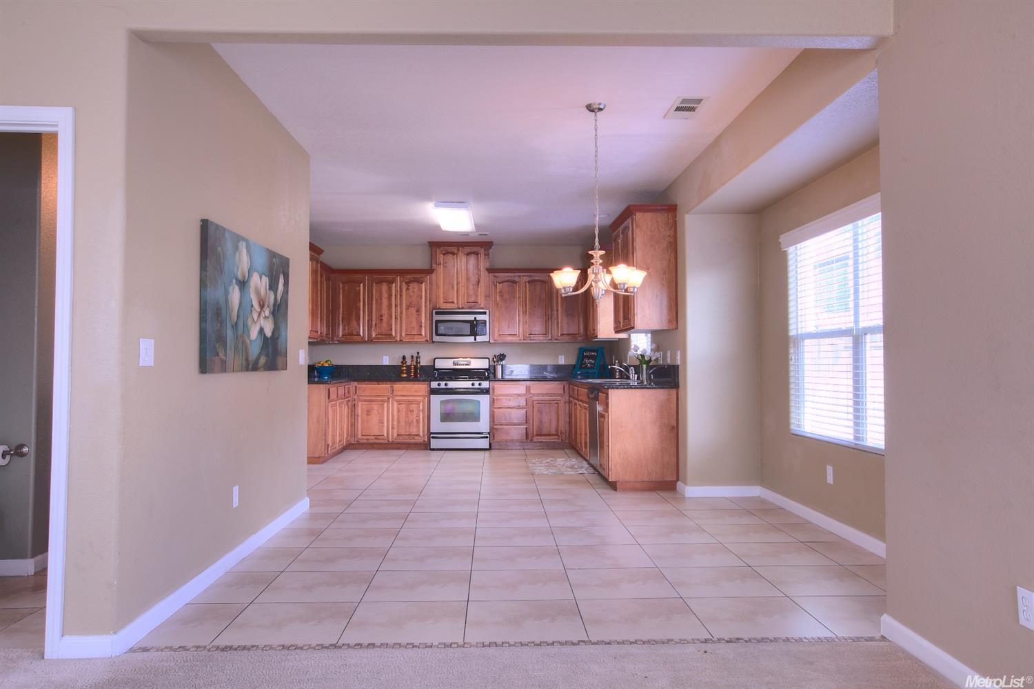 3068 Point Grey Rd, Ceres, CA 95307 photo 8