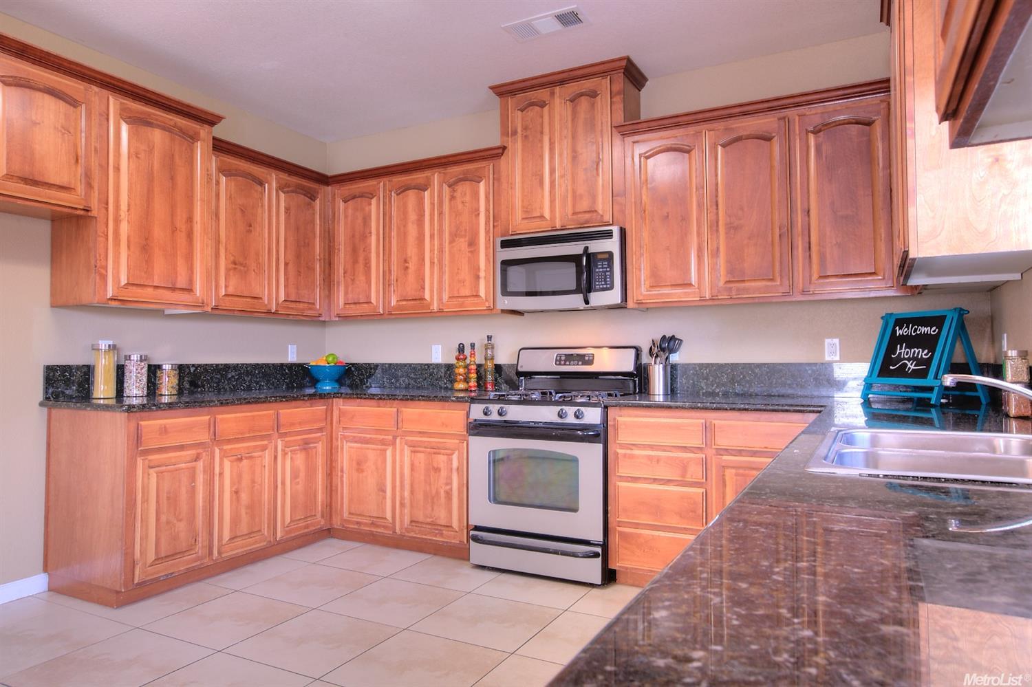 3068 Point Grey Rd, Ceres, CA 95307 photo 10