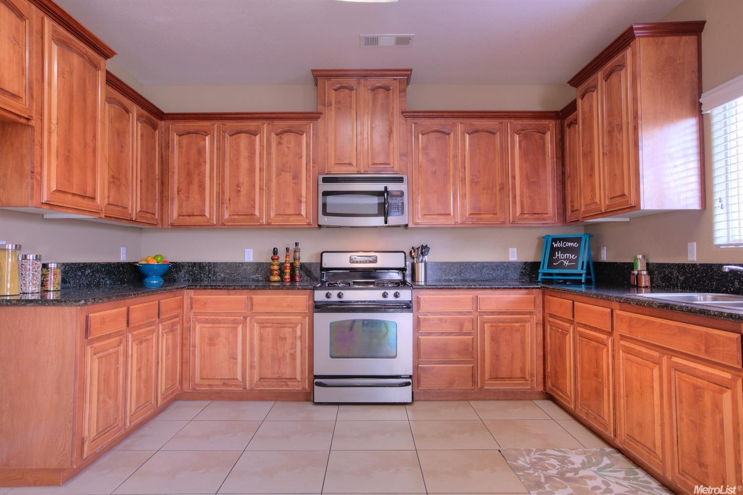 3068 Point Grey Rd, Ceres, CA 95307 photo 9