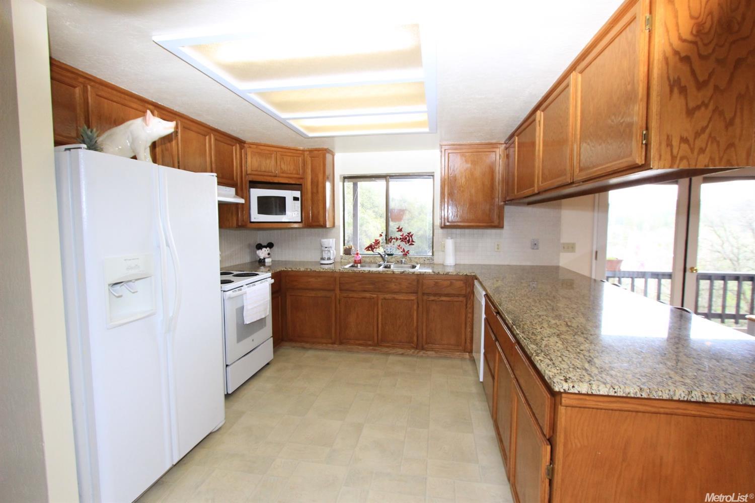 14200 Hillview Ct, Sonora, CA 95370 photo 4