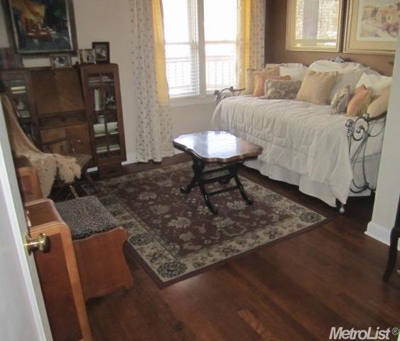 810 W Walnut St, Lodi, CA 95240 photo 12