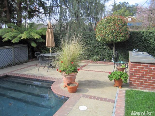 810 W Walnut St, Lodi, CA 95240 photo 23