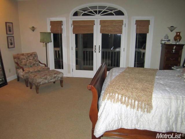 810 W Walnut St, Lodi, CA 95240 photo 14