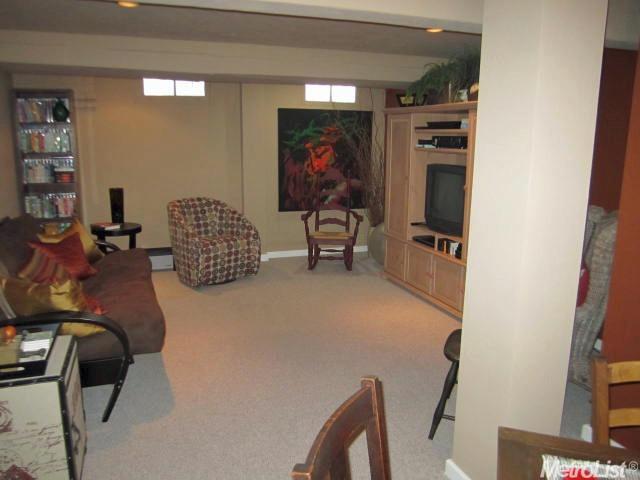 810 W Walnut St, Lodi, CA 95240 photo 24