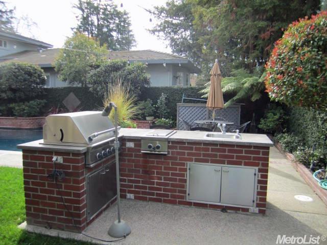 810 W Walnut St, Lodi, CA 95240 photo 22