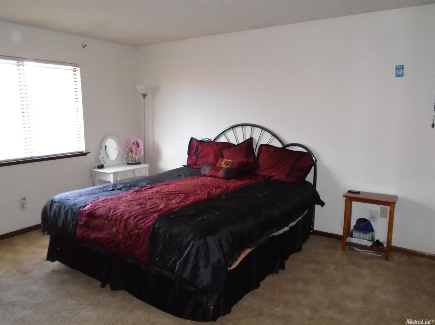 1233 Brandywine Dr, Lodi, CA 95240 photo 11