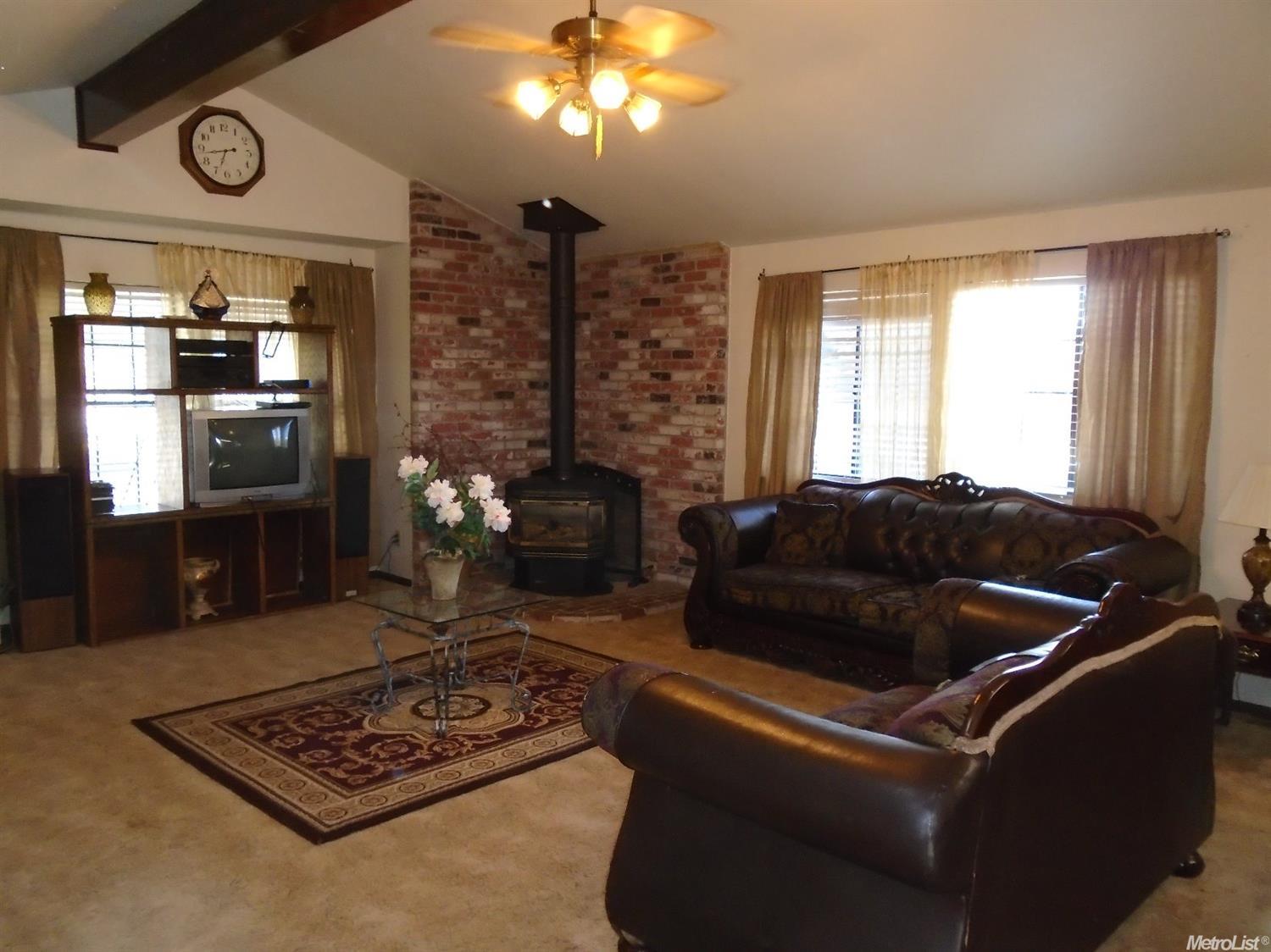 1233 Brandywine Dr, Lodi, CA 95240 photo 4