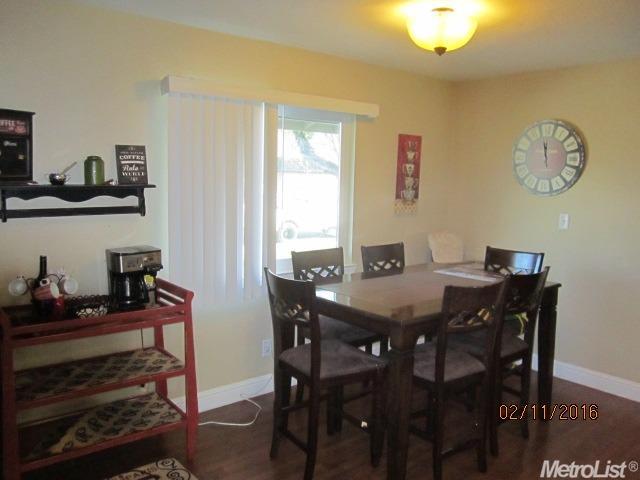 2304 Evelle Ln, Turlock, CA 95380 photo 3