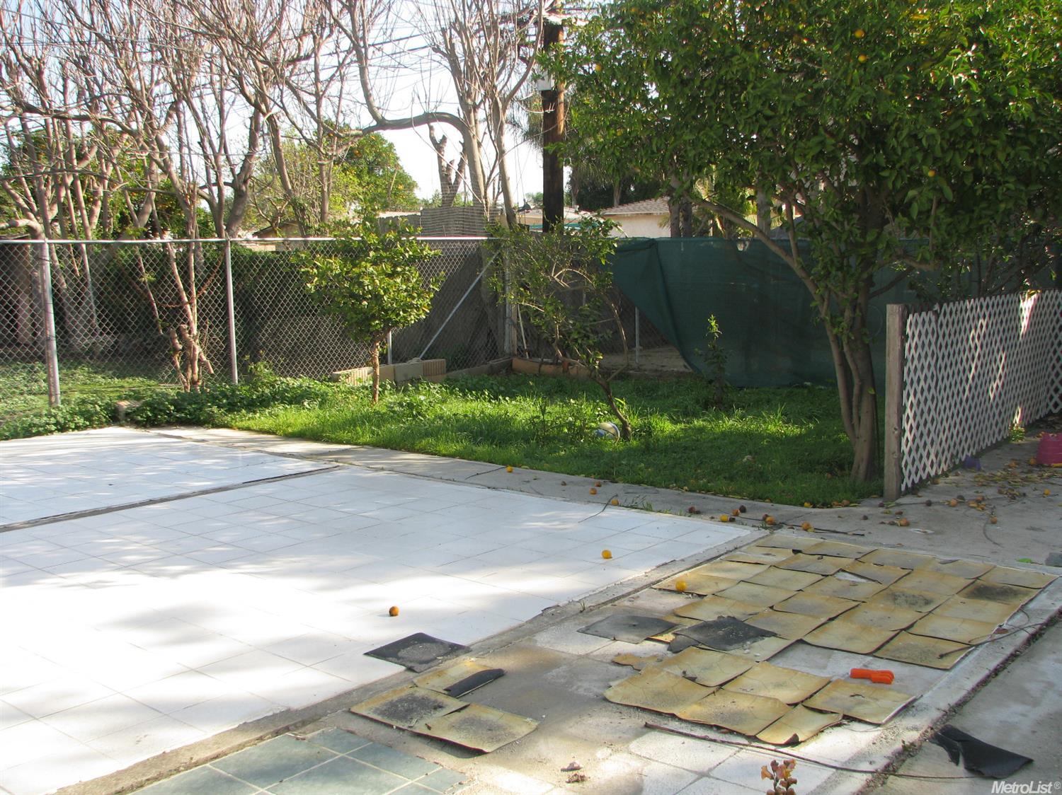 14522 S White Ave, Other, CA 90221 photo 20