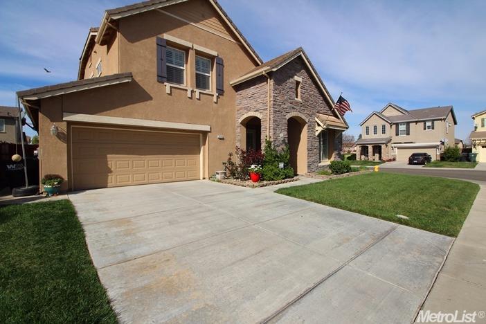 3113 Iron Gate Dr, Modesto, CA 95355 photo 2