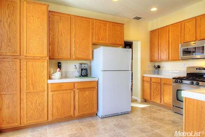 118 Argillite Ave, Lathrop, CA 95330 photo 6