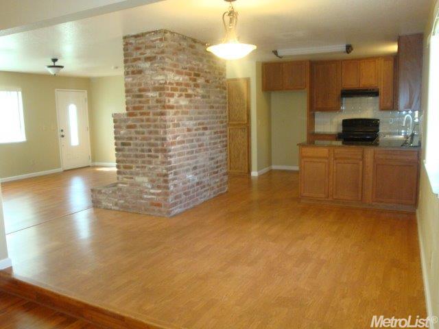 1625 Hialeah Dr, Modesto, CA 95350 photo 9