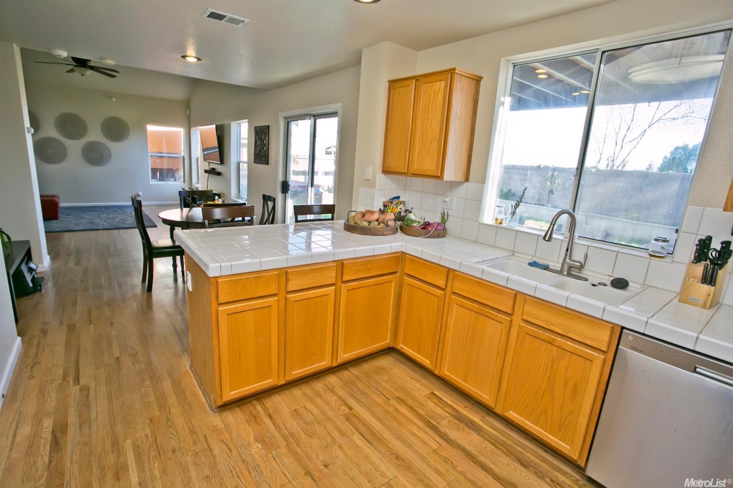 1475 Dolores Ln, Tracy, CA 95376 photo 7