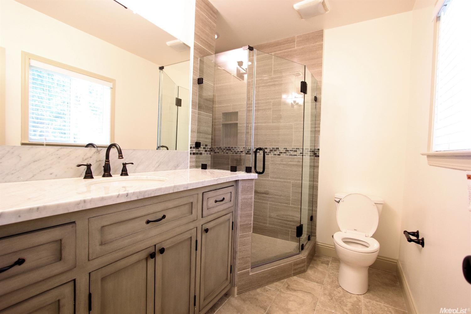 1573 E Grayson Rd, Ceres, CA 95307 photo 4