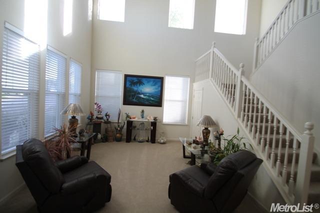 556 Denier Ct, Galt, CA 95632 photo 2