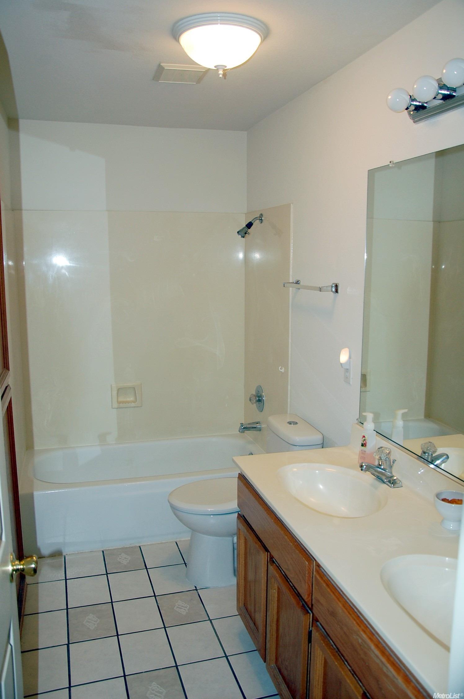 8645 Dishers Way, Antelope, CA 95843 photo 12