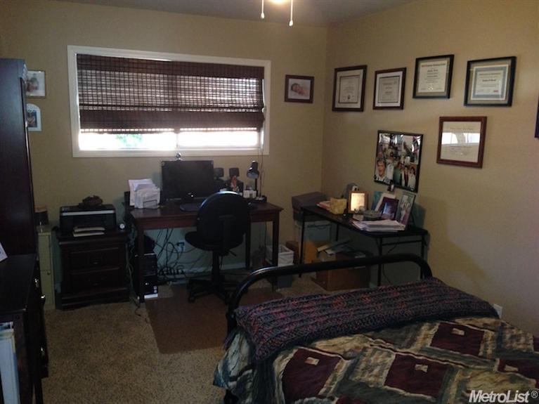 1305 Topaz Way, Modesto, CA 95355 photo 7