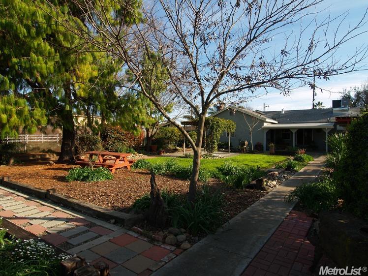 1669 Elm Ave, Modesto, CA 95358 photo 21