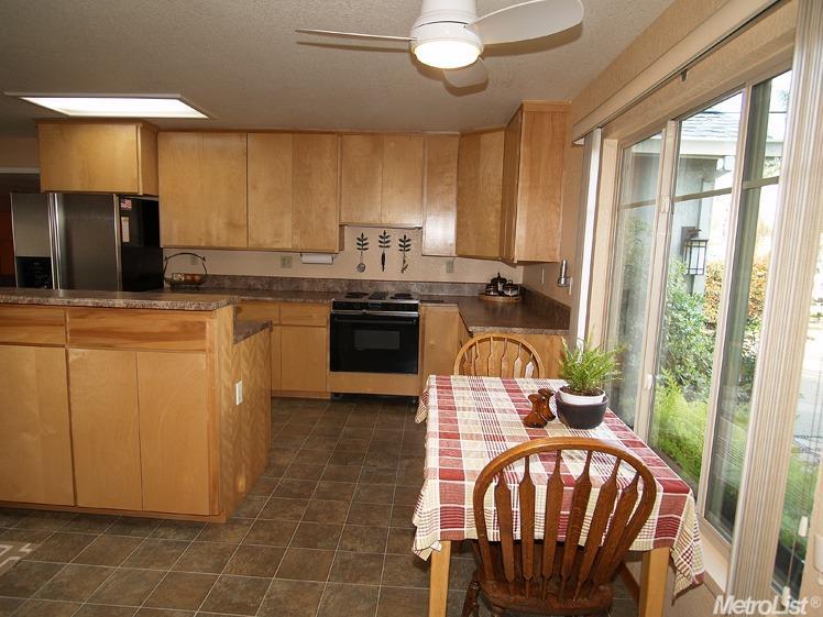 1669 Elm Ave, Modesto, CA 95358 photo 8