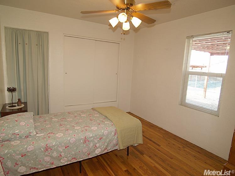 1669 Elm Ave, Modesto, CA 95358 photo 14
