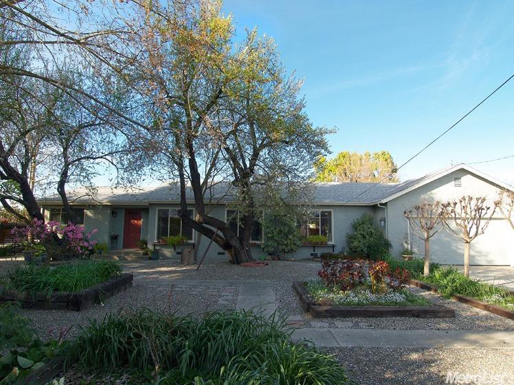 1669 Elm Ave, Modesto, CA 95358 photo 1